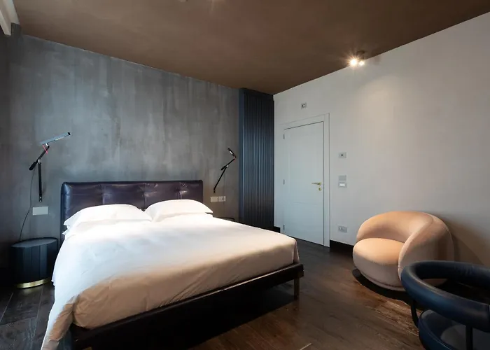 Palazzo Utini فندق 5*