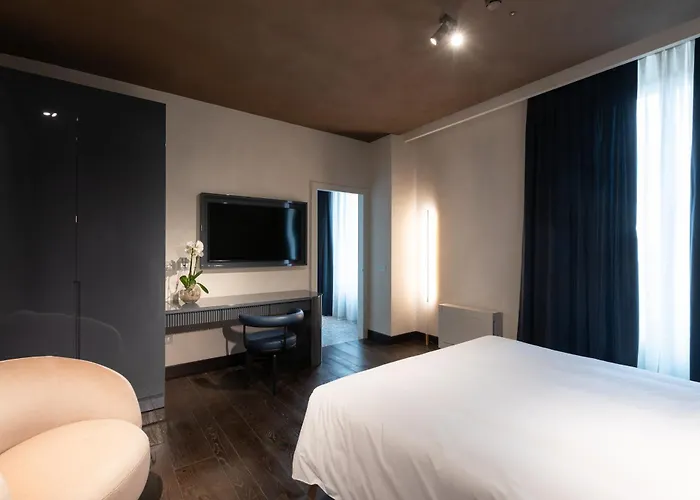 Palazzo Utini نوسيتو