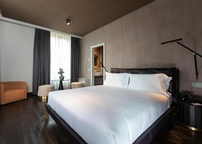 Palazzo Utini 5* نوسيتو