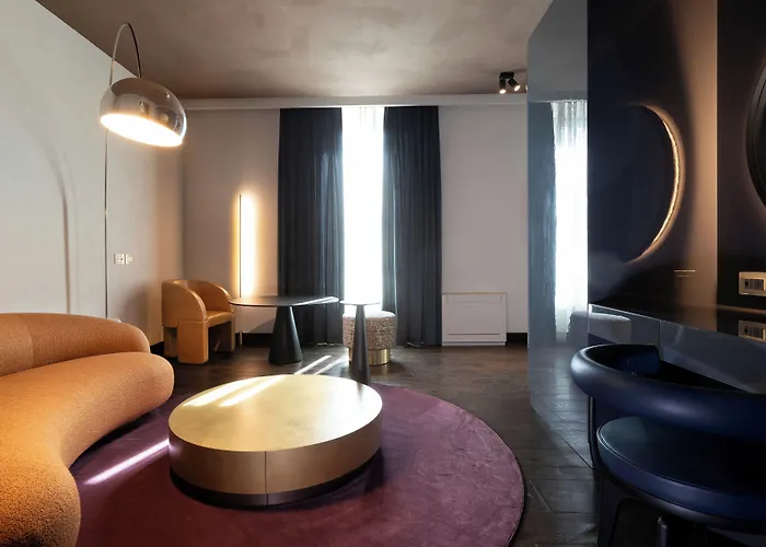 Palazzo Utini نوسيتو